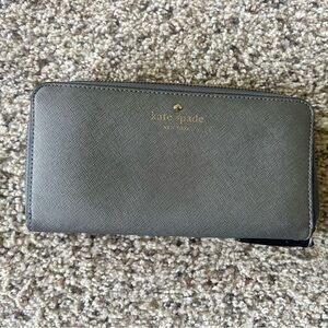 kate spade gray zip-around saffiano leather wallet with gold logo